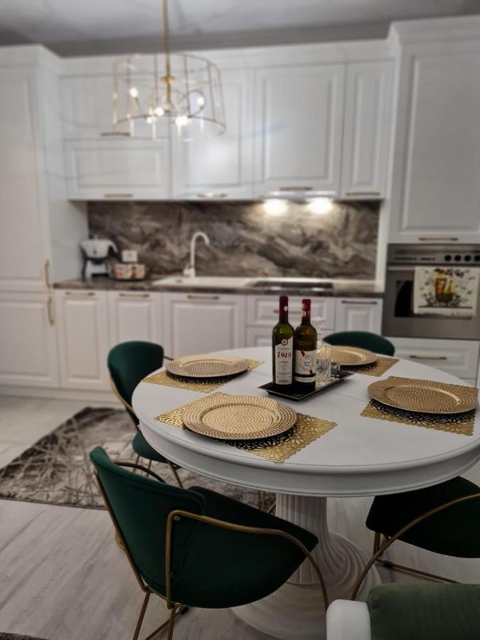 Apartament Larysse Oradea Eksteriør billede