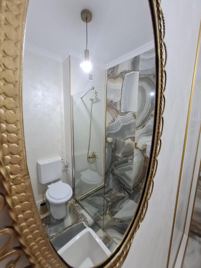 Apartament Larysse Oradea Eksteriør billede