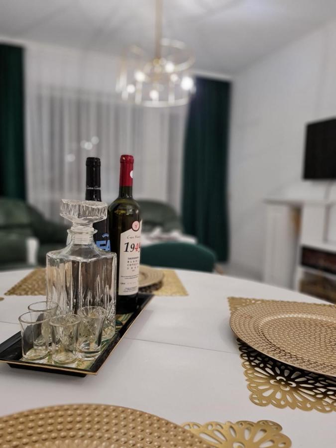 Apartament Larysse Oradea Eksteriør billede