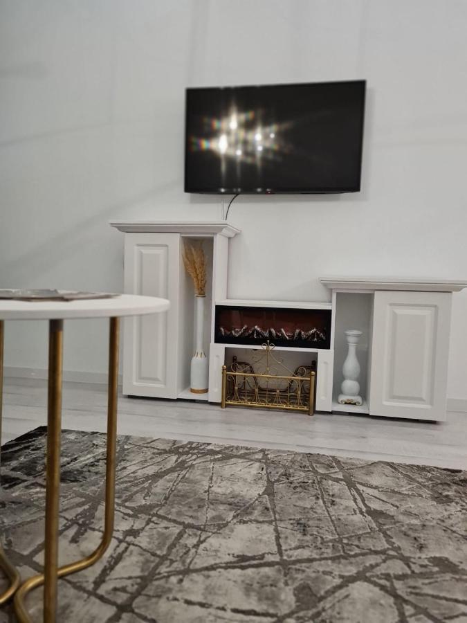 Apartament Larysse Oradea Eksteriør billede