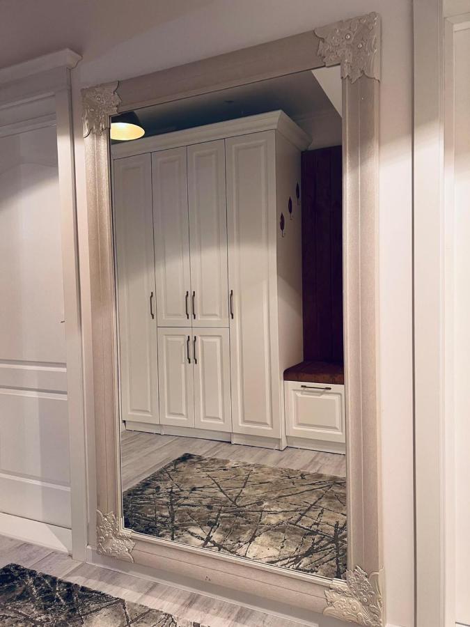 Apartament Larysse Oradea Eksteriør billede